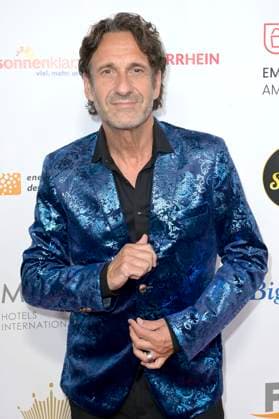 Falk-Willy Wild bei der Verleihung der Goldenen Sonne 2023 während der Sonnenklar.TV Gala im Wunderland Kalkar. Kalkar, 22.04.2023