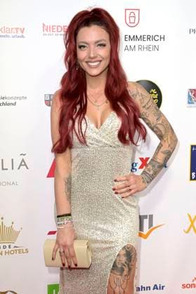 Aline Jost bei der Verleihung der Goldenen Sonne 2023 während der Sonnenklar.TV Gala im Wunderland Kalkar. Kalkar, 22.04.2023