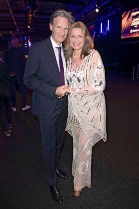 Maren Gilzer mit Ehemann Harry Kuhlmann bei der Verleihung der Goldenen Sonne 2023 während der Sonnenklar.TV Gala im Wunderland Kalkar. Kalkar, 22.04.2023