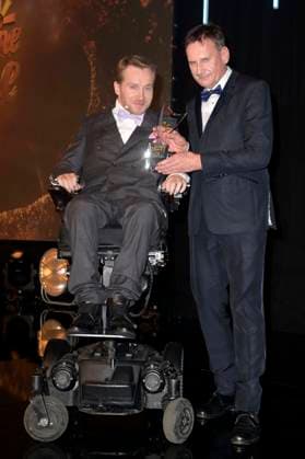 Samuel Koch und Peter Illmann bei der Verleihung der Goldenen Sonne 2023 während der Sonnenklar.TV Gala im Wunderland Kalkar. Kalkar, 22.04.2023