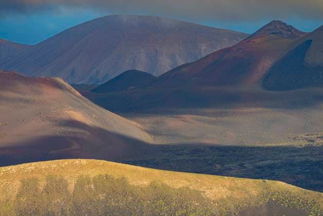 Spain, Canary Islands, Fire Mountains in Timanfaya National Park at dawn, WGF01459