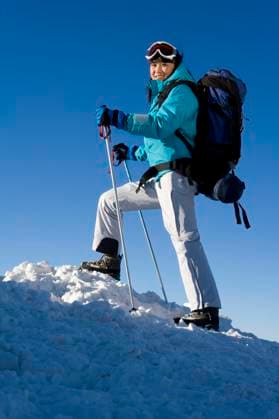 Young Chinese woman hiking Beijing China Copyright: xýxBluexJeanxImagesxLLCx bji0133_0141
