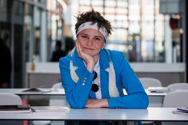 24.04.2023. Düsseldorf.Tiktokerin und Musik-Comedienne Coremy bei der Wahl zum Goldenen Blogger. Düsseldorf Medien Hafen, Rudas Club Nordrhein-Westfalen Deutschland