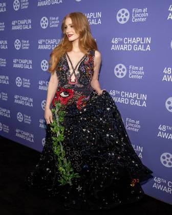 Jessica Chastain arrives on the red carpet at the 48th Chaplin Award Gala honoring Viola Davis at Alice Tully Hall, Lincoln Center in New York City on Monday, April 24, 2023.  NYP20230424518 GabrielexHoltermann