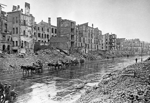 Great Patriotic War of 1941-1945 5479165 14.11.1943 Great Patriotic War of 1941-1945. Kiev liberated from Fascist invaders. Khreshchatyk street in ruins. November 1943. Arkadyi Shaikhet Kiev Ukraine  Copyright: xArkadyixShaikhetx