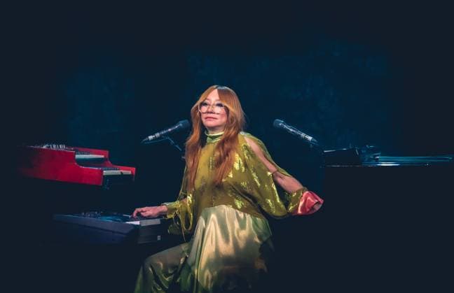 Entertainment Themen der Woche KW17 Tori Amos live in Copenhagen, Denmark Copenhagen, Denmark. 24th, April 2023. The American singer, songwriter and pianist Tori Amos performs a live concert at the Royal Danish Theatre in Copenhagen. Copenhagen Denmark  Copyright: xGonzalesxPhoto JoexMillerx