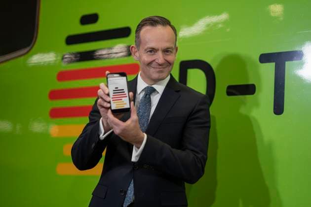 Bilder des Jahres 2023, News 04 April News Themen der Woche KW17 News Bilder des Tages Start Deutschlandticket Pressekonferenz zum bevorstehenden Start im Hauptbahnhof Berlin Volker Wissing, Bundesverkehrsminister;Start Deutschlandticket Pressekonferenz zum bevorstehenden Start im Hauptbahnhof Berlin Volker Wissing, Bundesverkehrsminister, Berlin Berlin Deutschland Hauptbahnhof *** Start Deutschlandticket Press conference on upcoming launch at Berlin Central Station Volker Wissing, Federal Minister of Transport Start Deutschlandticket Press conference on upcoming launch at Berlin Central Station Volker Wissing, Federal Minister of Transport, Berlin Berlin Germany Central Station