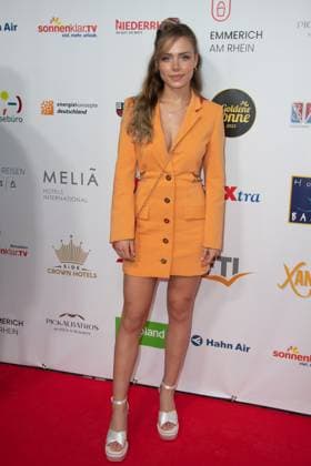 Marie WEGENER, Saengerin Roter Teppich, Red Carpet Show, Ankunft, arrival, Die Goldene Sonne 2023, am 22.04.2023 im Wunderland Kalkar,