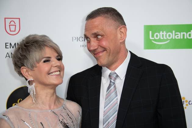 Linda FELLER, Saengerin, und Ehemann Andreas SCHMIDT, Roter Teppich, Red Carpet Show, Ankunft, arrival, Die Goldene Sonne 2023, am 22.04.2023 im Wunderland Kalkar,