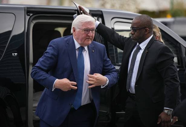 April 25, 2023, BURNABY, BC, CANADA: Germany President Frank-Walter Steinmeier arrives to tour fuel cell stack manufacturer, Cellcentric Canada, in Burnaby, B.C., Tuesday, April 25, 2023. BURNABY CANADA - ZUMAc35_ 20230425_zaf_c35_062 Copyright: xDarrylxDyckx