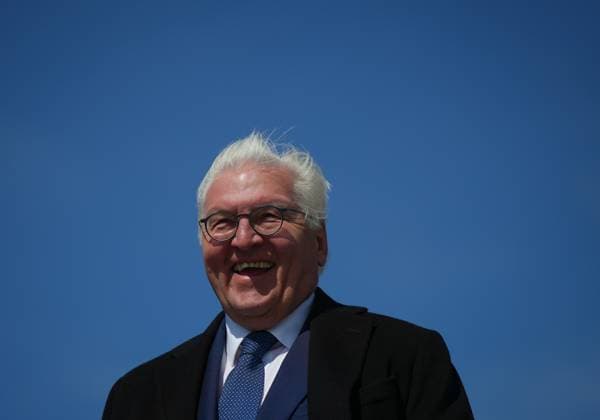 April 25, 2023, VANCOUVER, BC, CANADA: Germany President Frank-Walter Steinmeier laughs while touring the harbour on a boat and viewing port operations, in Vancouver, on Tuesday, April 25, 2023. VANCOUVER CANADA  - ZUMAc35_ 20230425_zaf_c35_135 Copyright: xDarrylxDyckx
