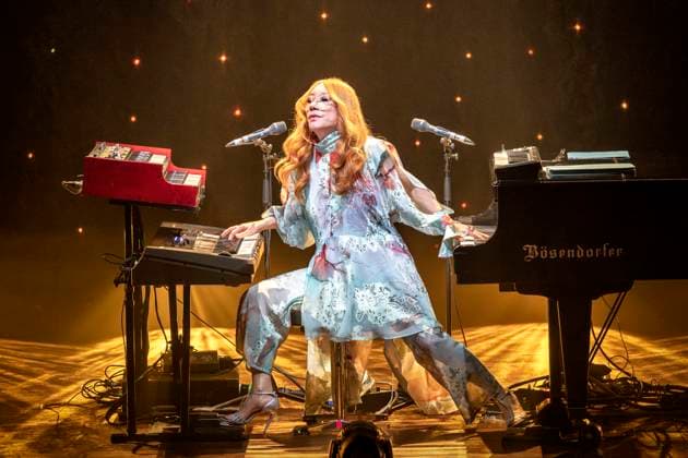 Bilder des Jahres 2023, Entertainment 04 April Entertainment Themen der Woche KW17 Tori Amos live in Oslo, Norway Oslo, Norway. 25th, April 2023. The American singer, songwriter and pianist Tori Amos performs a live concert at Oslo Konserthus in Oslo. Oslo Norway  Copyright: xGonzalesxPhoto TerjexDokkenx