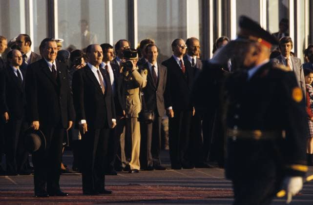 French delegation visits USSR 8416258 20.06.1984 Visit of the French delegation to the USSR, June 20-23, 1984. From left: Soviet Foreign Minister Andrei Gromyko and French President Francois Mitterrand greet the guard of honor at the Vnukovo airport in Moscow. Sergey Guneev Moscow Russia  Copyright: xSergeyxGuneevx