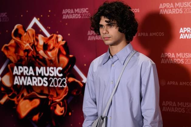 2023 APRA MUSIC AWARDS, Budjerah arrives at the 2023 APRA Music Awards at the International Convention Centre, in Sydney, Thursday, April 27, 2023. ( NO ARCHIVING, EDITORIAL USE ONLY, NO USE IN BOOKS WITHOUT CONSENT SYDNEY NSW AUSTRALIA  Copyright: xJAMESxGOURLEYx 20230427001791437099