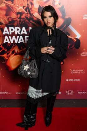 2023 APRA MUSIC AWARDS, Calmell arrives at the 2023 APRA Music Awards at the International Convention Centre, in Sydney, Thursday, April 27, 2023. ( NO ARCHIVING, EDITORIAL USE ONLY, NO USE IN BOOKS WITHOUT CONSENT SYDNEY NSW AUSTRALIA  Copyright: xJAMESxGOURLEYx 20230427001791442202