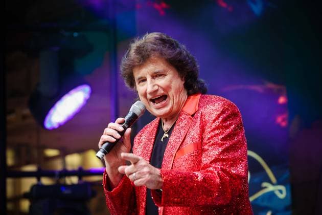 Bilder des Jahres 2023, Entertainment 04 April Entertainment Themen der Woche KW17 Entertainment Bilder des Tages Entertainment Bilder des Tages 30.04.2023, EL Arenal, ESP, Unterwegs in Spanien, Oppening MEGAPARK 2023, im Bild olaf der Flipper, *** 30 04 2023, EL Arenal, ESP, On the road in Spain, Oppening MEGAPARK 2023, in the picture olaf the pinball,