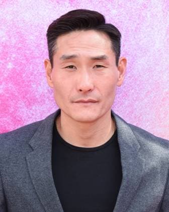 30 April 2023 - Pasadena, California - Lanny Joon. Pasadena Playhouse Presents Opening Night Performance Of A Little Night Music at Pasadena Playhouse. Photo Credit: Billy Bennight AdMedia 291356 2023-04-30 California Pasadena Etats-Unis  Copyright: xAdMediax STAR_291356_012