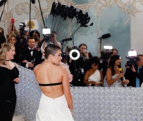 Florence Pugh arrives on the red carpet for The Met Gala at The Metropolitan Museum of Art celebrating the opening of Karl Lagerfeld: A Line of Beauty in New York City on Monday, May 1, 2023.  NYP202305012958 JOHNxANGELILLO
