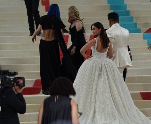 RECORD DATE NOT STATED MET GALA 2023 (KARL LAGERFELD, In Line of Beauty) (NEW) MET GALA 2023 (KARL LAGERFELD, In Line of Beauty). May 01, 2023, New York, USA: The Met Gala was held in New York City, with theme of Karl Lagerfeld (In Line of Beauty). He was also honored because of his contributions in the field of fashion, like the well - known brands- Chloe, Fendi, Balmain, Patou and Chanel. And as expected the Met Gala 2023 was successfully attended by famous personalities in the society. Credit: Jorge Estrellado Thenews2 MET GALA 2023 (KARL LAGERFELD, In Line of Beauty) Copyright: xJorgexEstrelladox