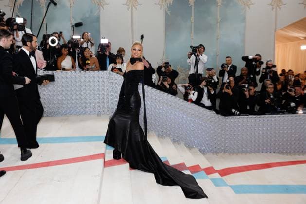 Jennifer Lopez arrives on the red carpet for The Met Gala at The Metropolitan Museum of Art celebrating the opening of Karl Lagerfeld: A Line of Beauty in New York City on Monday, May 1, 2023.  NYP20230501293 JOHNxANGELILLO