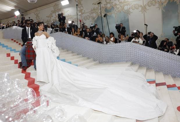 Rihanna and A$AP Rocky arrive on the red carpet for The Met Gala at The Metropolitan Museum of Art celebrating the opening of Karl Lagerfeld: A Line of Beauty in New York City on Monday, May 1, 2023.  NYP202305018004 JOHNxANGELILLO