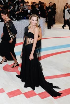 Margot Robbie arrives on the red carpet for The Met Gala at The Metropolitan Museum of Art celebrating the opening of Karl Lagerfeld: A Line of Beauty in New York City on Monday, May 1, 2023.  NYP202305011320 JOHNxANGELILLO