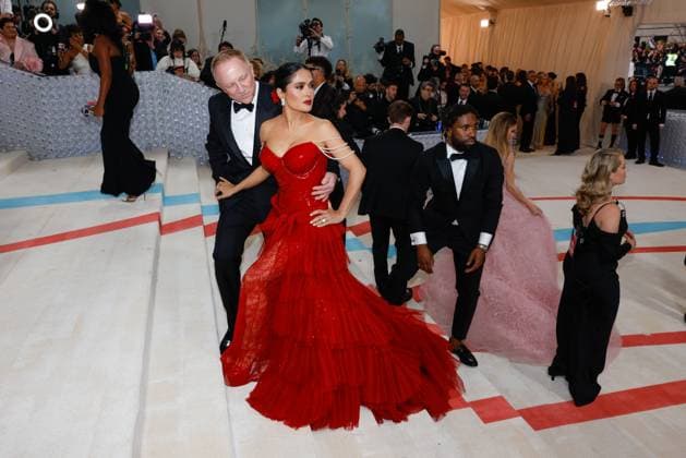 Francois-Henri Pinault and Salma Hayek arrive on the red carpet for The Met Gala at The Metropolitan Museum of Art celebrating the opening of Karl Lagerfeld: A Line of Beauty in New York City on Monday, May 1, 2023.  NYP202305015079 JOHNxANGELILLO