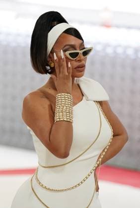 La La Anthony, wearing Sergio Hudson at arrivals for Karl Lagerfeld: A Line of Beauty - The Costume Institute Met Gala - Part 1, The Metropolitan Museum of Art, New York, NY May 1, 2023. Photo By: Kristin Callahan Everett Collection at arrivals for Karl Lagerfeld: A Line of Beauty - The Costume Institute Met Gala - Part 1, The Metropolitan Museum of Art, New York, NY May 1, 2023. Photo By: Kristin Callahan Everett Collection PUBLICATIONXNOTxINxCANxCHNxFRAxITAxJPNxNORxPOLxRUSxESPxUKxUSA