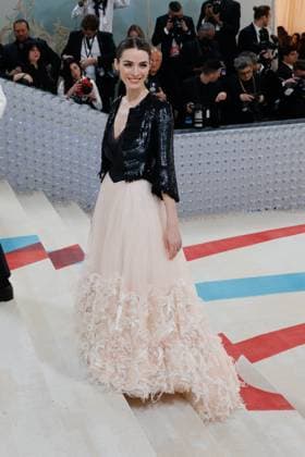 Bee Shaffer arrives on the red carpet for The Met Gala at The Metropolitan Museum of Art celebrating the opening of Karl Lagerfeld: A Line of Beauty in New York City on Monday, May 1, 2023.  NYP2023050190042 JOHNxANGELILLO