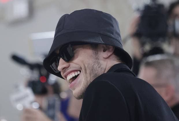 Pete Davidson arrives on the red carpet for The Met Gala at The Metropolitan Museum of Art celebrating the opening of Karl Lagerfeld: A Line of Beauty in New York City on Monday, May 1, 2023.  NYP20230501110 JOHNxANGELILLO