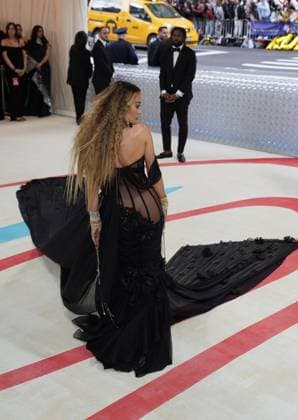 Rita Ora at arrivals for Karl Lagerfeld: A Line of Beauty - The Costume Institute Met Gala - Part 1, The Metropolitan Museum of Art, New York, NY May 1, 2023. Photo By: Kristin Callahan Everett Collection at arrivals for Karl Lagerfeld: A Line of Beauty - The Costume Institute Met Gala - Part 1, The Metropolitan Museum of Art, New York, NY May 1, 2023. Photo By: Kristin Callahan Everett Collection PUBLICATIONXNOTxINxCANxCHNxFRAxITAxJPNxNORxPOLxRUSxESPxUKxUSA