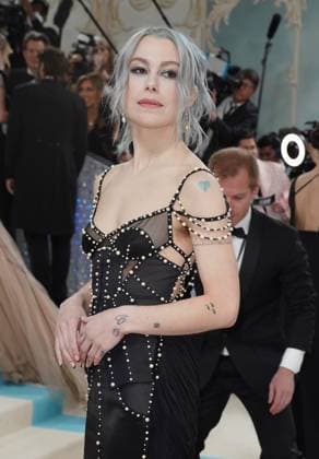 Phoebe Bridgers, wearing Tory Burch at arrivals for Karl Lagerfeld: A Line of Beauty - The Costume Institute Met Gala - Part 1, The Metropolitan Museum of Art, New York, NY May 1, 2023. Photo By: Kristin Callahan Everett Collection at arrivals for Karl Lagerfeld: A Line of Beauty - The Costume Institute Met Gala - Part 1, The Metropolitan Museum of Art, New York, NY May 1, 2023. Photo By: Kristin Callahan Everett Collection PUBLICATIONXNOTxINxCANxCHNxFRAxITAxJPNxNORxPOLxRUSxESPxUKxUSA