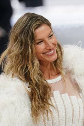 Gisele Bundchen at arrivals for Karl Lagerfeld: A Line of Beauty - The Costume Institute Met Gala - Part 2, The Metropolitan Museum of Art, New York, NY May 1, 2023. Photo By: Kristin Callahan Everett Collection at arrivals for Karl Lagerfeld: A Line of Beauty - The Costume Institute Met Gala - Part 2, The Metropolitan Museum of Art, New York, NY May 1, 2023. Photo By: Kristin Callahan Everett Collection PUBLICATIONXNOTxINxCANxCHNxFRAxITAxJPNxNORxPOLxRUSxESPxUKxUSA