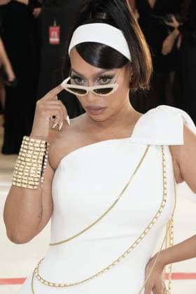 Arrivals for the 2023 Met Gala - Karl Lagerfeld: A Line Of Beauty at the Metropolitan Museum of Art. Featuring: La La Anthony Where: New York, New York, United States When: 01 May 2023 Credit: Jennifer Graylock INSTARimages **Jennifer Graylock-Graylock.com** Copyright: xJenniferxGraylock-Graylock.comx 52672100 EDITORIAL USE ONLY. NOT FOR USE BY NEWSPAPERS BASED IN THE UK.