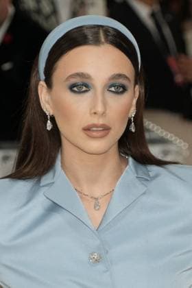 Arrivals for the 2023 Met Gala - Karl Lagerfeld: A Line Of Beauty at the Metropolitan Museum of Art. Featuring: Emma Chamberlain Where: New York, New York, United States When: 01 May 2023 Credit: Jennifer Graylock INSTARimages **Jennifer Graylock-Graylock.com** Copyright: xJenniferxGraylock-Graylock.comx 52672146 EDITORIAL USE ONLY. NOT FOR USE BY NEWSPAPERS BASED IN THE UK.