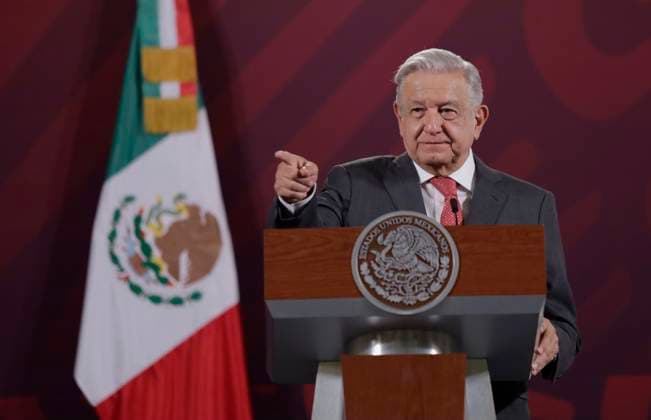 AndrÃ s Manuel Lopez Obrador, President Of Mexico, Gives Morning Press Conference Andres Manuel Lopez Obrador, President of Mexico, during a morning conference at the National Palace in Mexico City, after recovering from COVID-19, saying that it was not serious and that he is in optimal condition. He also said that he will meet privately with White House adviser Elizabeth Sherwood-Randall on Tuesday 2 May. MexiconCity Mexico City Mexico  Copyright: xGerardoxVieyrax originalFilename: vieyra-notitle230502_npl3k.jpg