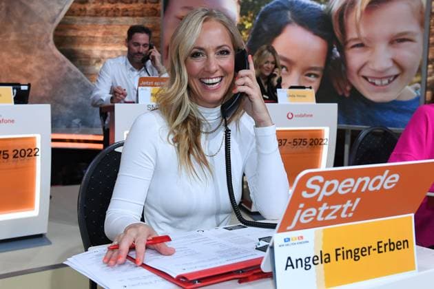 RTL-Spendenmarathon 2022 am 18.11.2022 im EMG Studio 8 in Hürth Angela Finger-Erben beim RTL-Spendenmarathon 2022 am 18.11.2022 im EMG Studio 8 in Hürth. *** RTL Spendenmarathon 2022 on 18 11 2022 at EMG Studio 8 in Hürth Angela Finger Erben at the RTL Spendenmarathon 2022 on 18 11 2022 at EMG Studio 8 in Hürth xRx