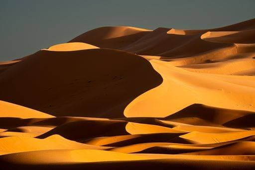 A sunset view in Sahara Desert Morocco *** einer Sonnenuntergang Ansicht ÊIn Sahara Wüste Marokko 3620843