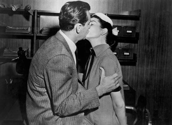 September 23, 2020: William Holden, Maggie McNamara, on-set of the Film, The Moon Is Blue , United Artists, 1953 - ZUMAg145 20200923_zap_g145_002 Copyright: xJTxVintagex