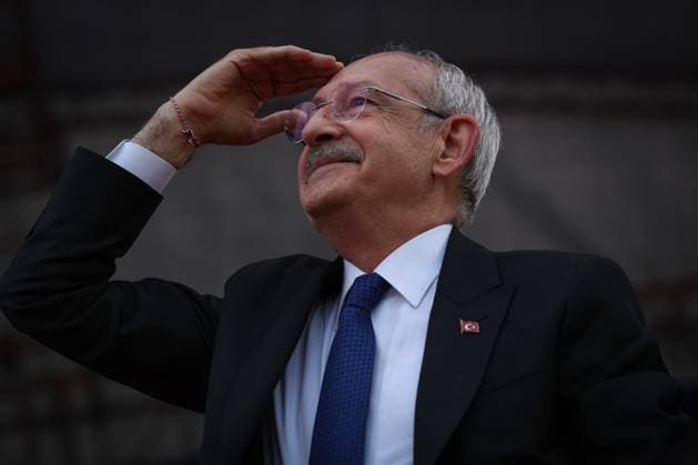 News Themen der Woche KW18 News Bilder des Tages Kemal Kilicdaroglu, presidential candidate from the Turkish opposition™s six-party alliance speaks during a campaign event ahead of the 14 May general election, in Denizli, Turkey, 41 May 2023. ( Copyright: AlpxErenxKayax-xDepoxPhotos 17927849