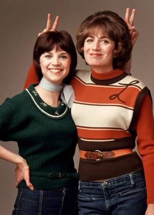 Penny Marshall, Cindy Williams, Laverne & Shirley circa (1977) File Reference 34408-417THA  Copyright: xx 34408-417THA The Hollywood Archive