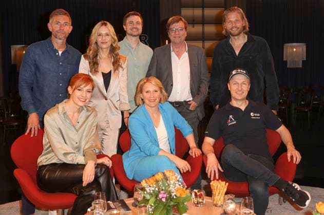 Entertainment Themen der Woche KW18 Entertainment Bilder des Tages Micky Beisenherz, Eva Schulz, Stefanie Stappenbeck, Phil Laude, Susan Link, Bela Rethy, Sebastian Ströbel und Matthias Maurer bei der Aufzeichnung der WDR-Talkshow Kölner Treff im WDR Studio BS 2. Köln, 05.05.2023 *** Micky Beisenherz, Eva Schulz, Stefanie Stappenbeck, Phil Laude, Susan Link, Bela Rethy, Sebastian Ströbel and Matthias Maurer at the recording of the WDR talk show Kölner Treff in WDR Studio BS 2 Cologne, 05 05 2023 Foto:xgbrcix xFuturexImage