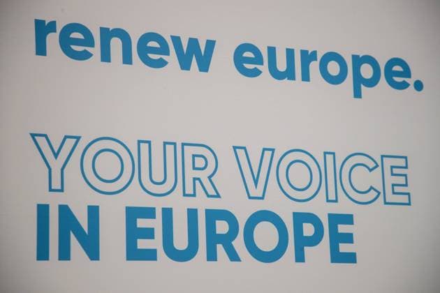 The Renew Europe European political party logo pictured during the open day of European parliament on the occasion of the Europe day, in Brussels, Saturday 06 May 2023.  NICOLASxMAETERLINCK 66812344