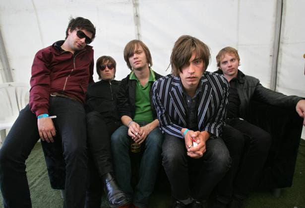HULTSFRED 20070615 Svenska Mando Diao spelar pa Hultfredsfestivalen. Fran vänster: Mats Björke, Carl-Johan Fogelklou, Björn Dixgard, Gustaf NorÃ n och Samuel Giers. Foto Fredrik Sandberg SCANPIX Kod 10080 HULTSFRED SVERIGE x10080x *** HULTSFRED 20070615 Swedish Mando Diao plays at the Hultfred Festival From left Mats Björke, Carl Johan Fogelklou, Björn Dixgard, Gustaf NorÃ n and Samuel Giers Photo Fredrik Sandberg SCANPIX Code 10080 HULTSFRED SVERIGE x10080x  Copyright: xFREDRIKxSANDBERGx xTTx HULTSFRED 2007 MANDO DIAO