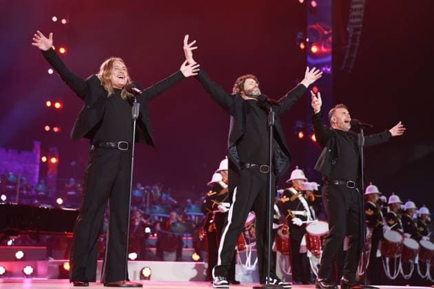 Entertainment Themen der Woche KW18 Entertainment Bilder des Tages . 07 05 2023. Windsor, United Kingdom. Gary Barlow, Howard Donald and Mark Owen of Take That performing at the Coronation Concert held in the grounds of Windsor Castle, United Kingdom.  xPoolx xi-Imagesx IIM-24359-0115