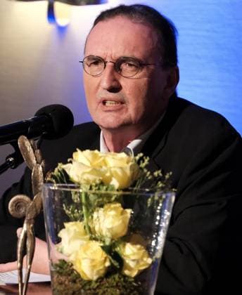 07.05.2023 xkhx Kassel Verleihung Kasseler Literaturpreis für grotesken Humor an Schriftsteller Gerhard Henschel Bild zeigt Preisträger Schriftsteller Gerhard Henschel