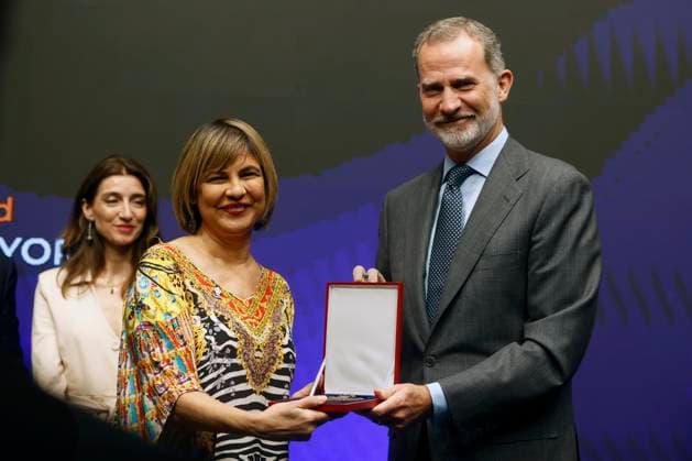 Entertainment Bilder des Tages 08-05-2023 Madrid King Felipe presenting the Ruth Bader Ginsburg Medal of Honor to Imrana Jalal during the World Peace & Liberty Award in Madrid. Â  Copyright: xPPEx