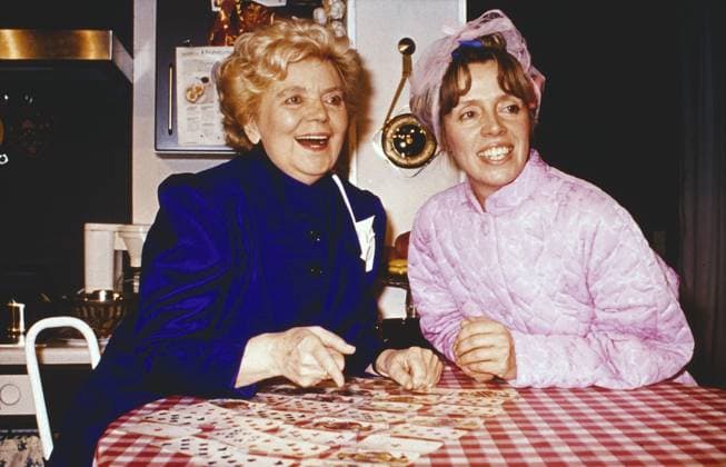 Heidi Kabel , Hamburger Volksschauspielerin und Tochter Heidi Mahler in einer Szene aus dem Theaterstück: Ein Mann ist kein Mann, NDR TV-Aufzeichnung aus dem Hamburger Ohnsorg Theater, Deutschland, 1989. Copyright: HartwigxValdmanis Nur redaktionelle Nutzung. Editorial usage only. VAL_720100282