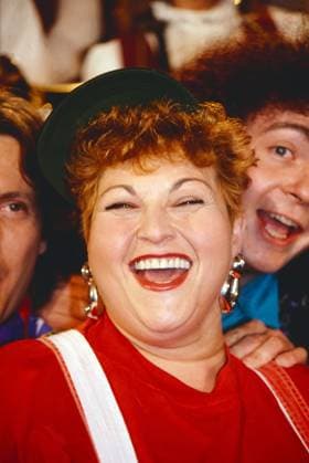 JAZZ GITTI Jazz Gitti, geboren als Martha Margit Butbul in Österreich, Unterhaltungskünstlerin und Sängerin, Deutschland, 1992. Jazz Gitti, real name: Martha Margit Butbul, Austrian singer and entertainment artist, Germany, 1992., Deutschland Copyright: kpa kpa_55044091 EDITORIAL USE ONLY
