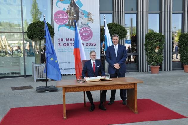 News Themen der Woche KW19 News Bilder des Tages Bavarian Prime Minister Markus Soder (right) welcomed Czech Prime Minister Petr Fiala at a meeting of the Bavarian government in Reich on 9 May 2023. (CTKxPhoto AlesxZapotocky) CTKPhotoP2023050904167  CTKPhotoP2023050904167